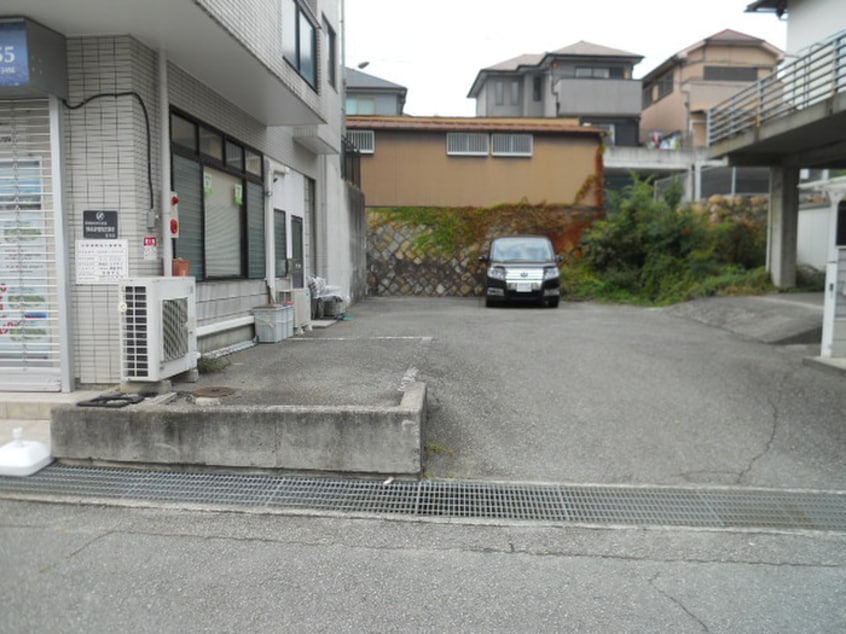 駐車場 ハイツエフオ－