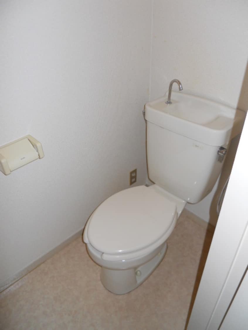 トイレ ハイツエフオ－