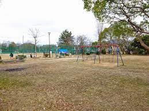 緑が丘南公園(公園)まで900m パ－クハイムⅢ番館Ｂ棟