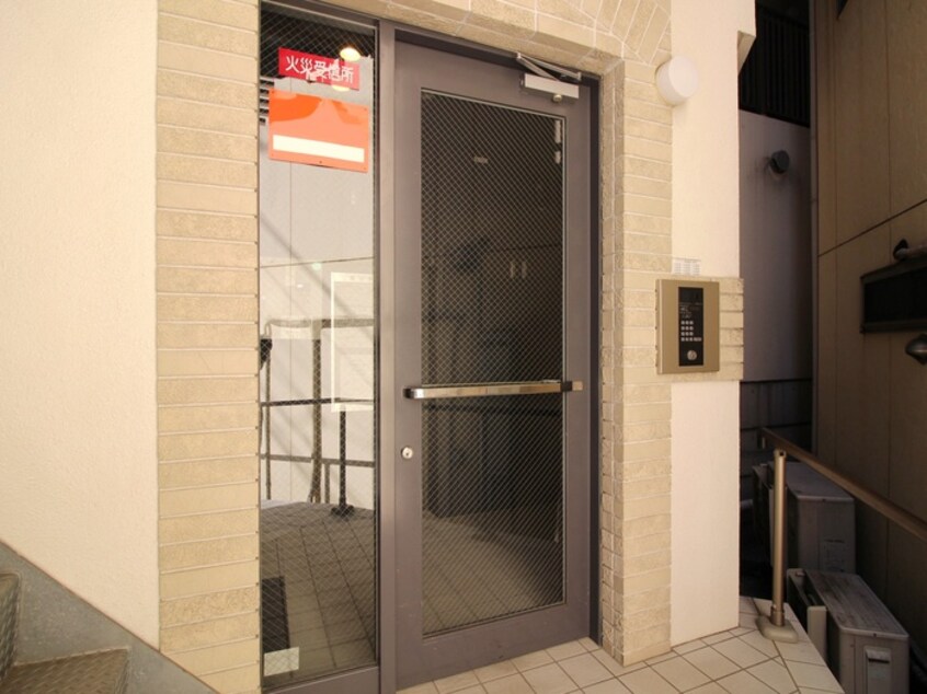 エントランス部分 アトラエルミクニ