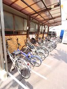 駐輪場 シャイニングスター