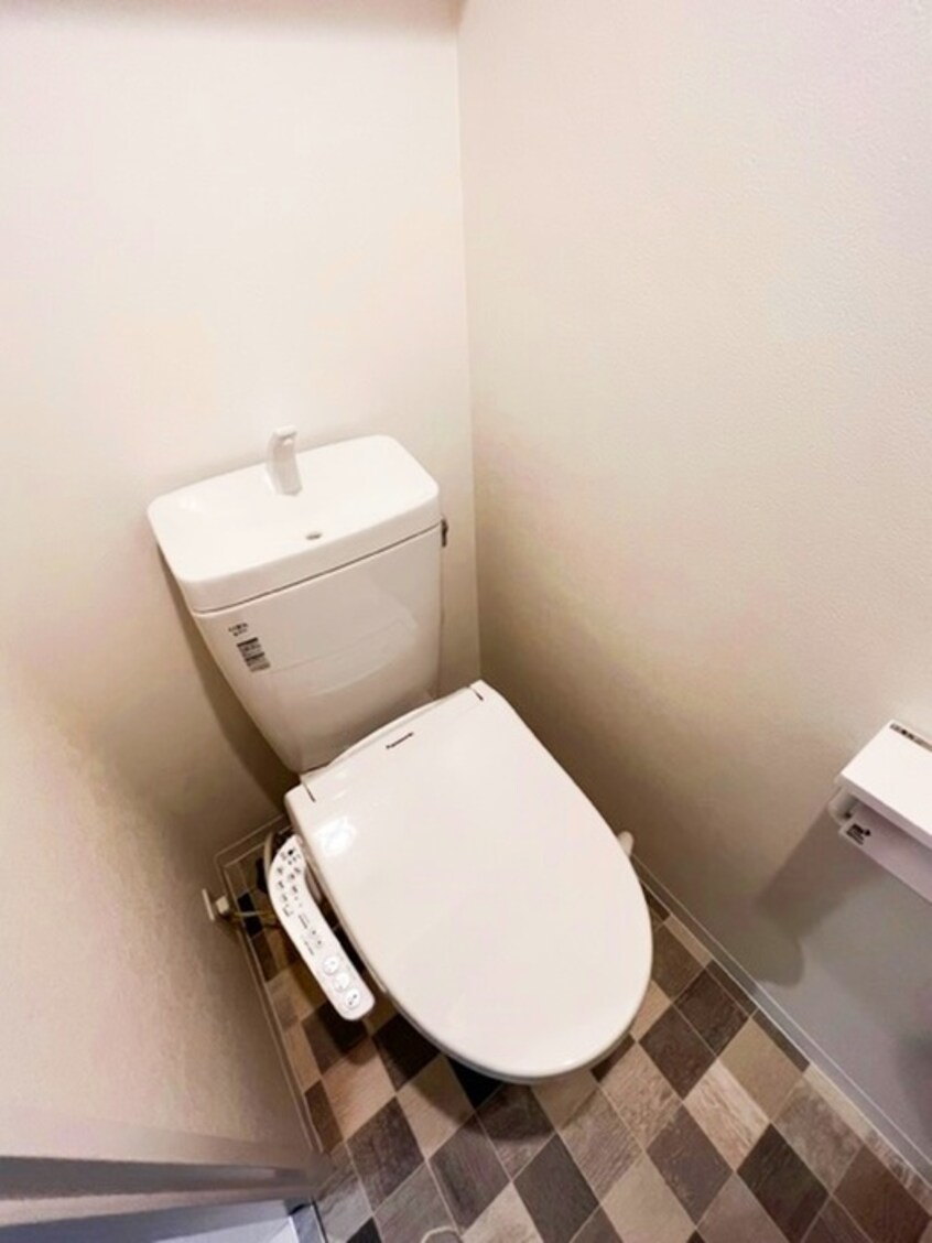 トイレ テン・フォーティー