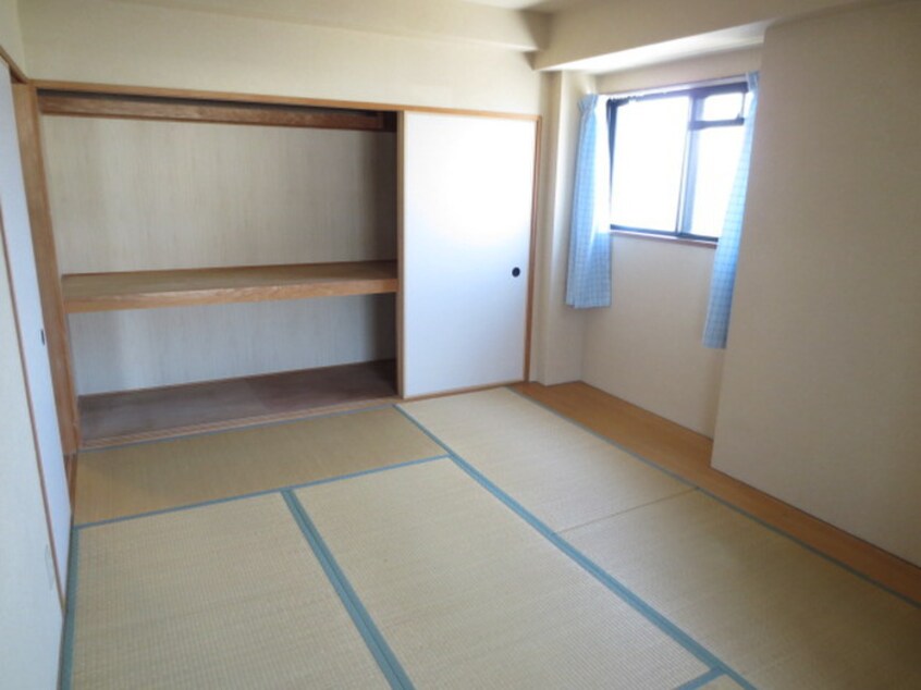 居室 アイネパウゼ