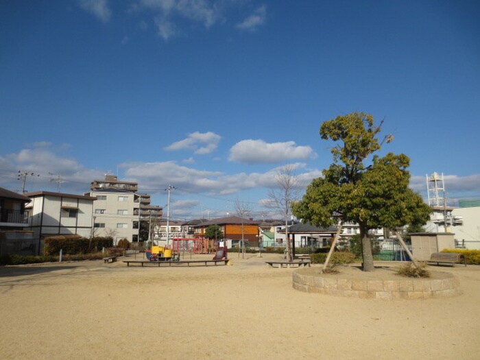 鹿塩1丁目公園(公園)まで490m ロンシャン仁川