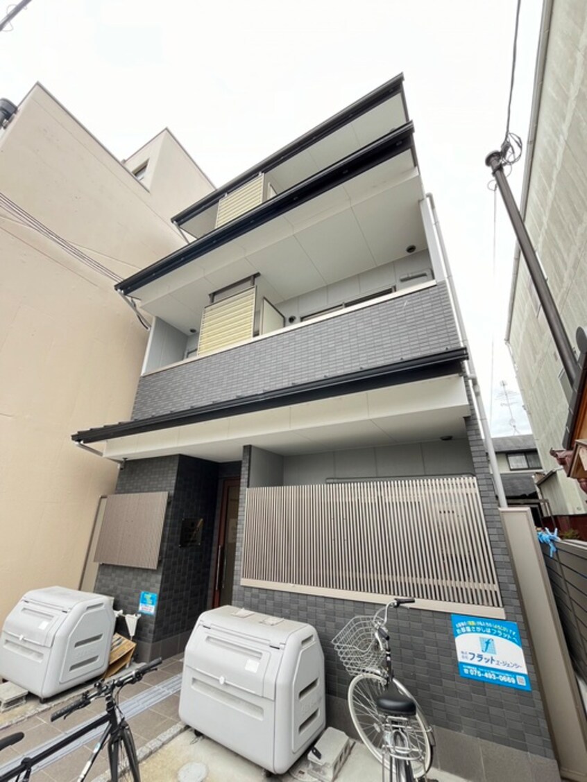 外観写真 GRAND FIRST 鞍馬口