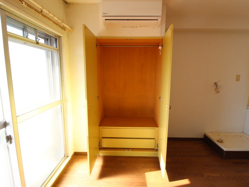 収納 ロイヤルハイツ夙川