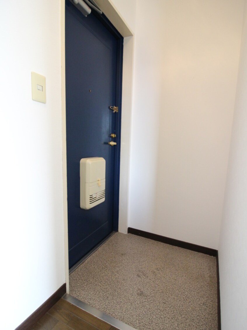 玄関 ロイヤルハイツ夙川