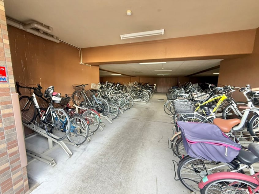 駐輪場 パデシオン宇治小倉　（627）