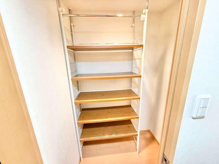 収納 パデシオン宇治小倉　（627）