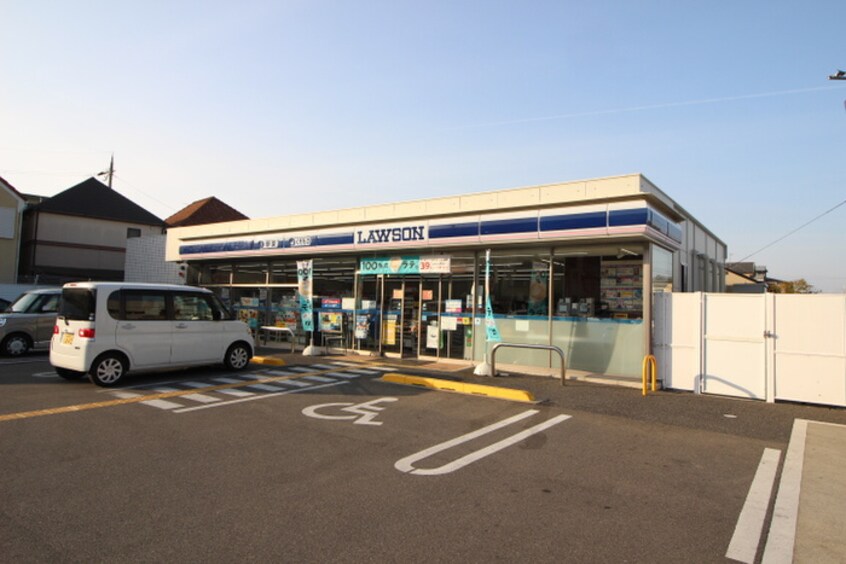 ローソン(コンビニ)まで195m パデシオン宇治小倉　（627）
