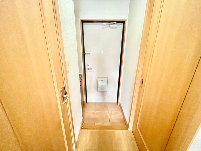 玄関 セイバリ－東矢倉