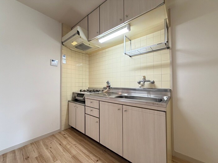 キッチン フロ－レンス緑地