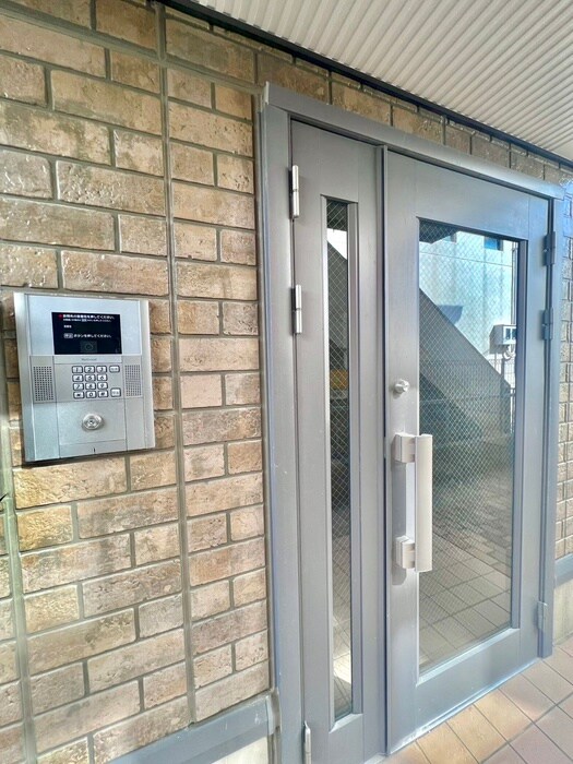 エントランス部分 シャロ－ム