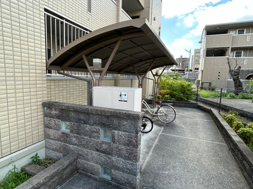 駐輪場 ボヌビ－宝塚