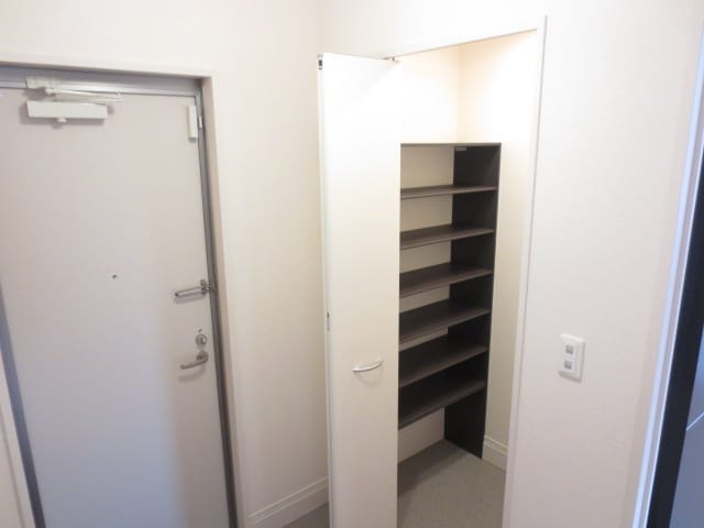 玄関 シューパレスⅢ