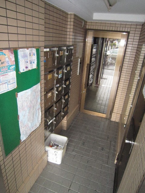 エントランス部分 門真プリンスマンション