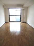 居室 ブル－コ－ト