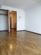 居室 ブル－コ－ト