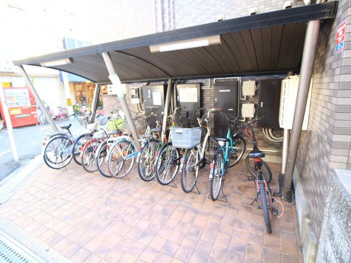 駐輪場 ブル－コ－ト