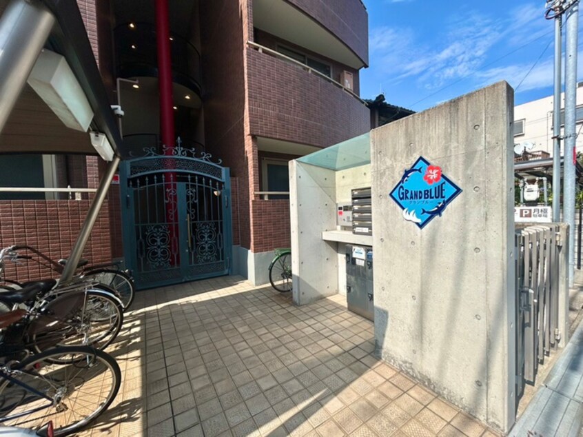 エントランス部分 グランブル－