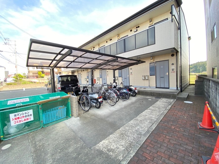 駐輪場 メゾンドみらい