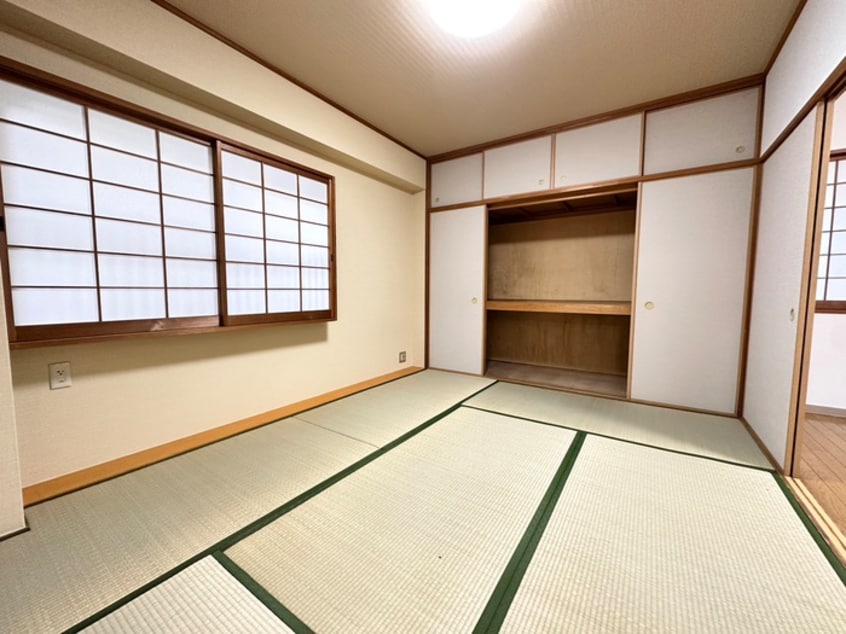 居室 柳小路
