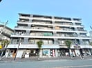 三松マンションの外観