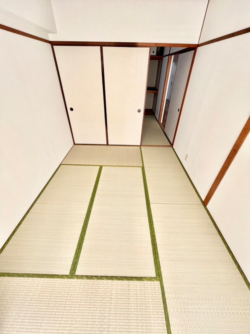 居室 三松マンション