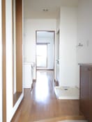 廊下 アンソレイエ　シャンブル