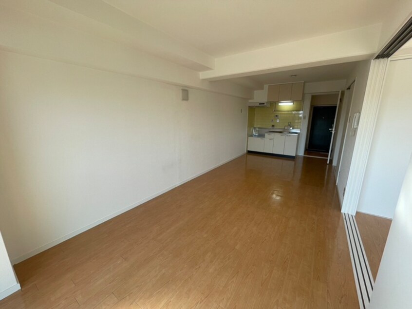 居室 三恵上新庄ハイツ