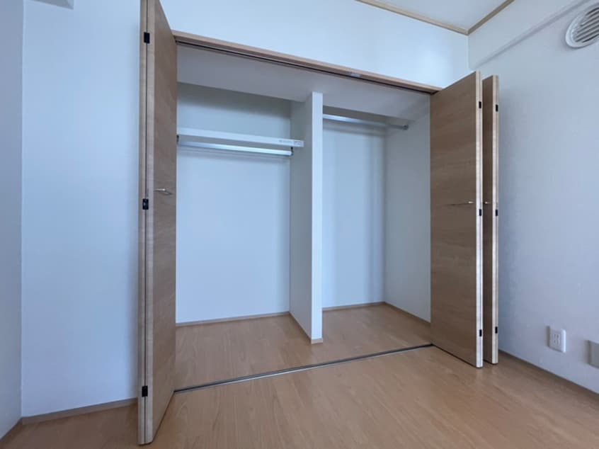 収納 三恵上新庄ハイツ