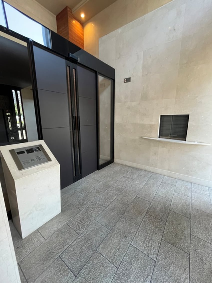 エントランス部分 S-RESIDENCE谷町九丁目