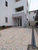 エントランス部分 ラ－ジ