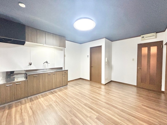 居室 カステル・ヌオーボ