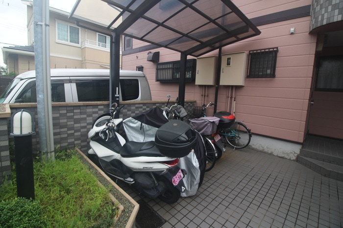 駐輪場 カステル・ヌオーボ