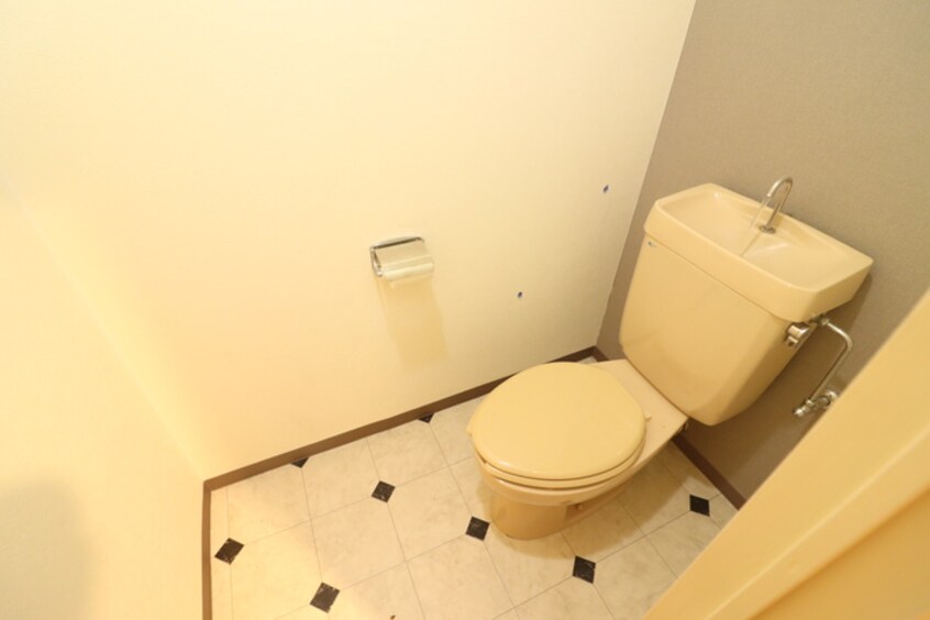 トイレ リアライズ尼崎