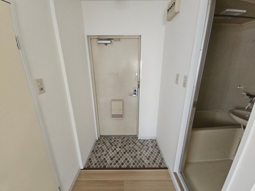 玄関 トトロハイツ