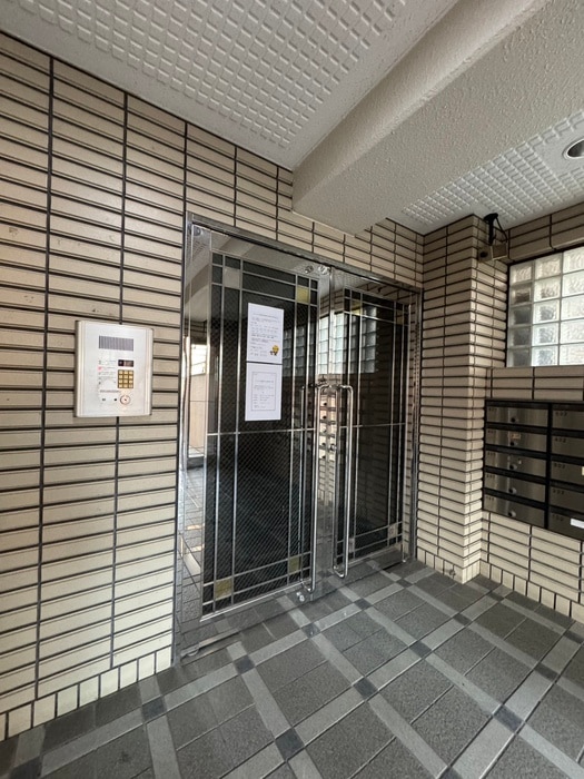 エントランス部分 東洋プラザしろきた