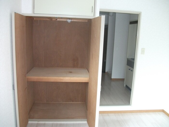 収納 ハイツカワイ