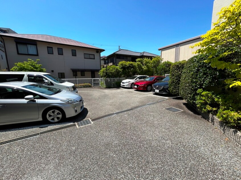 駐車場 リヴィエール苦楽園