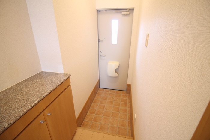 玄関 フィオーレ松ヶ丘