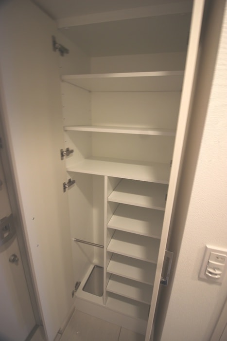 靴箱 サムティ上新庄レジデンス