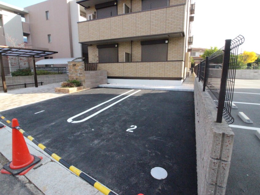 駐車場 ＬａＬａ錦が丘