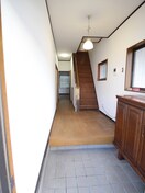 玄関 はびきの５丁目戸建賃貸