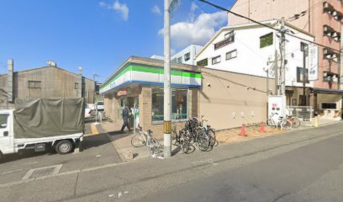 ファミリーマート 生野巽西店(コンビニ)まで370m クリエオーレ巽中Ⅰ