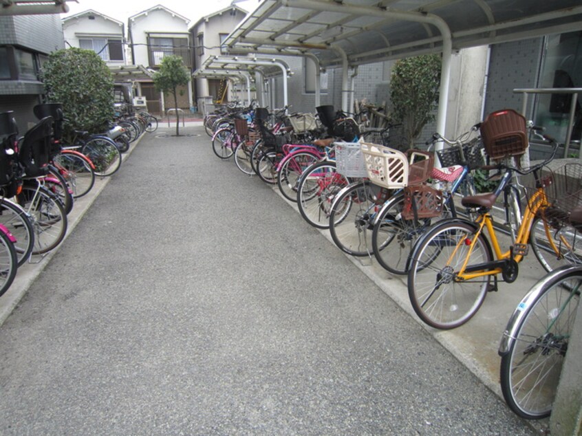 駐輪場 グランピア　ウエスト
