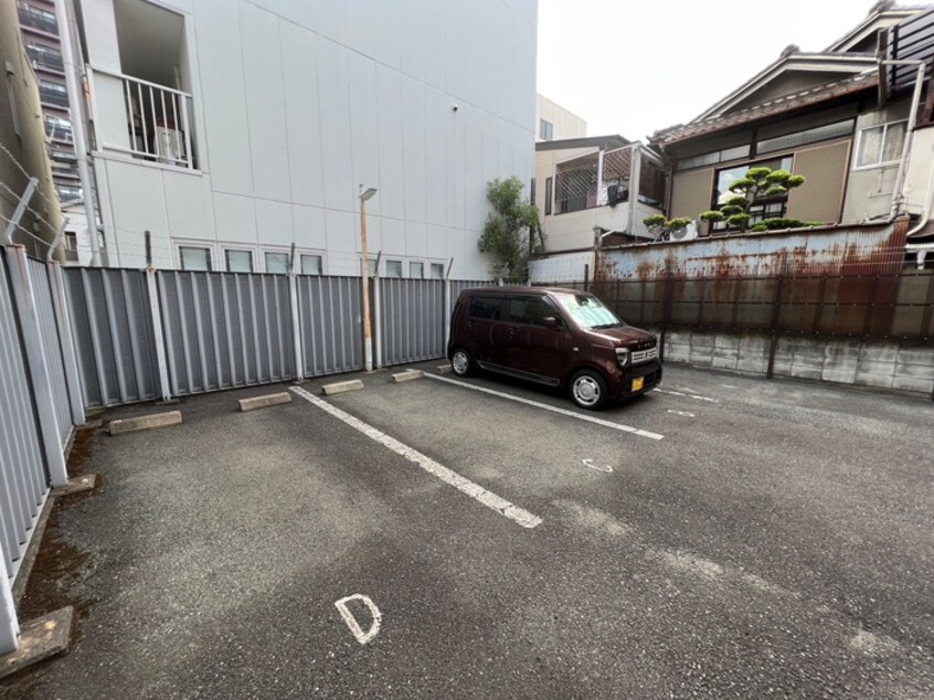 駐車場 グロ－リ－１１