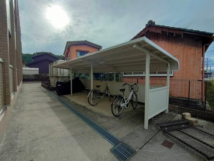 駐輪場 セジュールオッツ