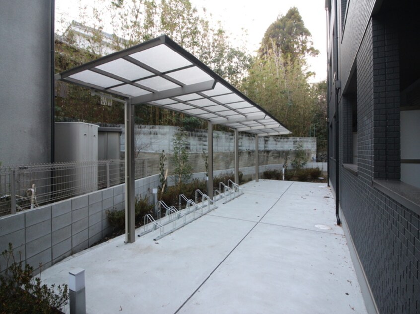 駐輪場 Gracias court　富田