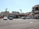 セブンイレブン豊中蛍池東町店(コンビニ)まで286m 草野マンション22号館